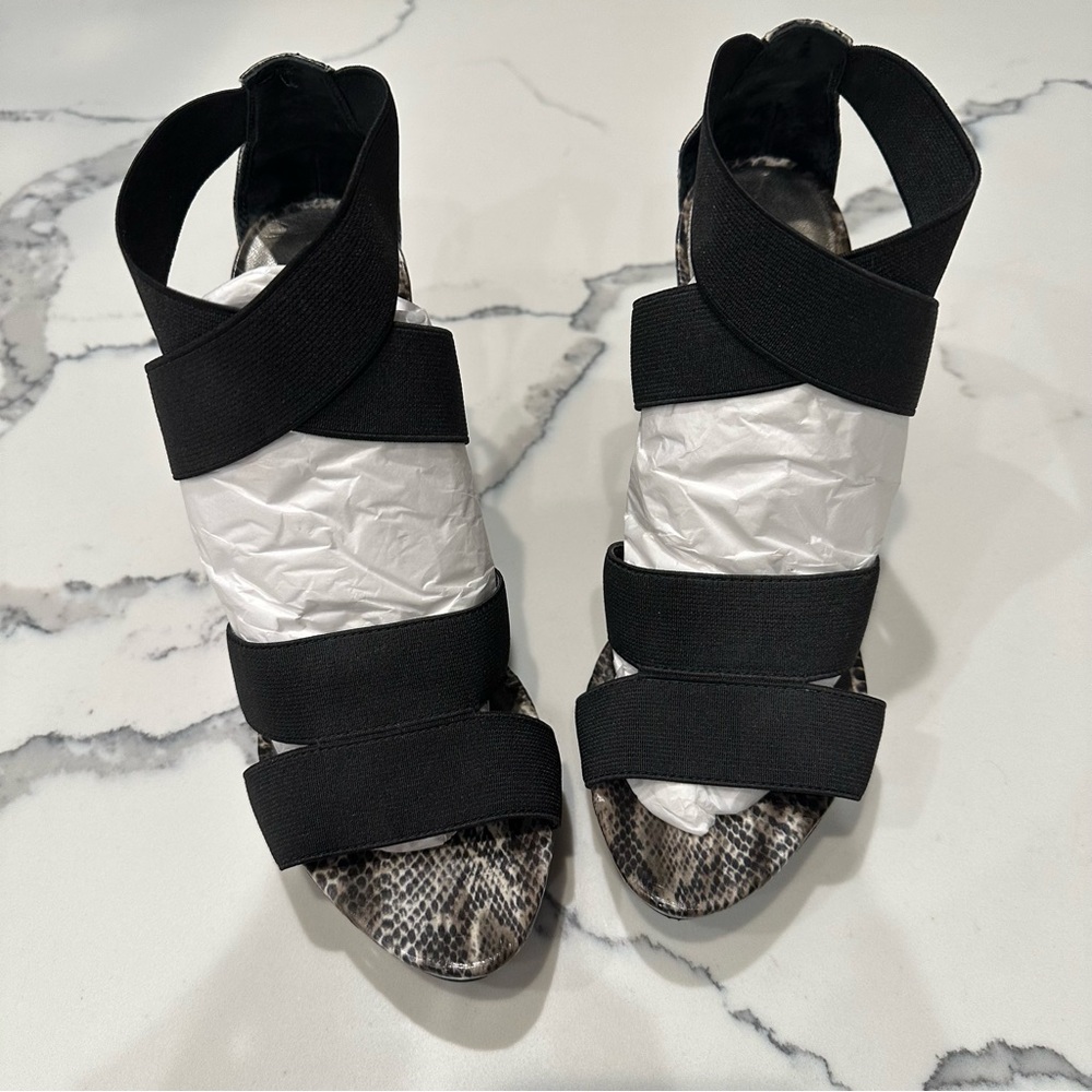 Carlos Santana Size 8 Exotica Platform Heels NWT